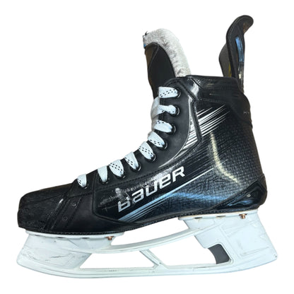 Bauer Vapor Hyperlite 2 Pro Stock Hockey Skates- 9D (Used)